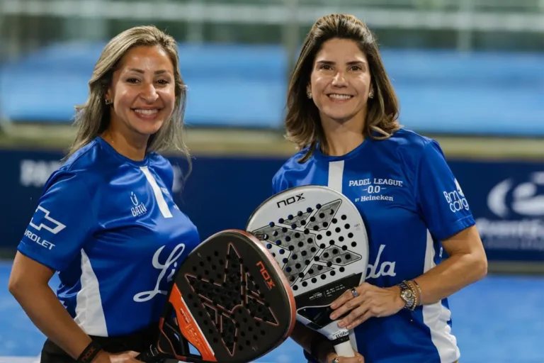 Melissa Lister y Eilee Fernández, paraja ganadora en la segunda ronda del torneo de padel de Grupo Hernanca